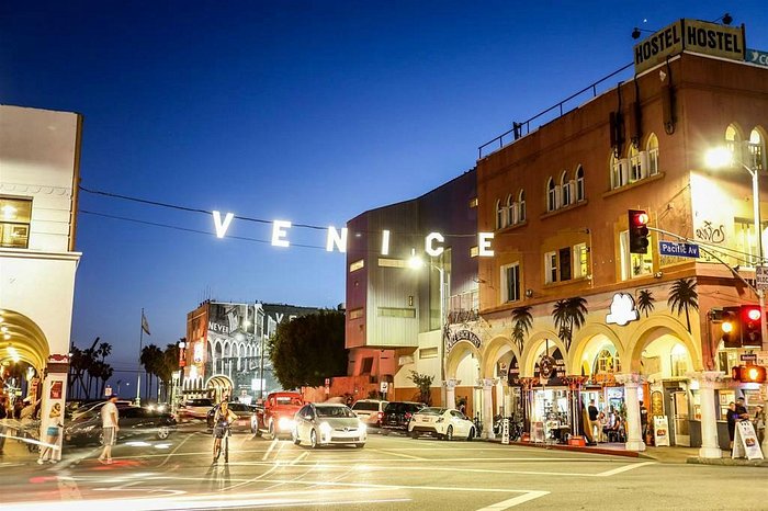 20 Hotels Closer To Venice Beach