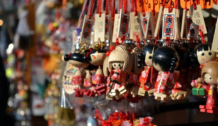 10 Typical Japanese Souvenirs That Must Be Included in Your Shopping