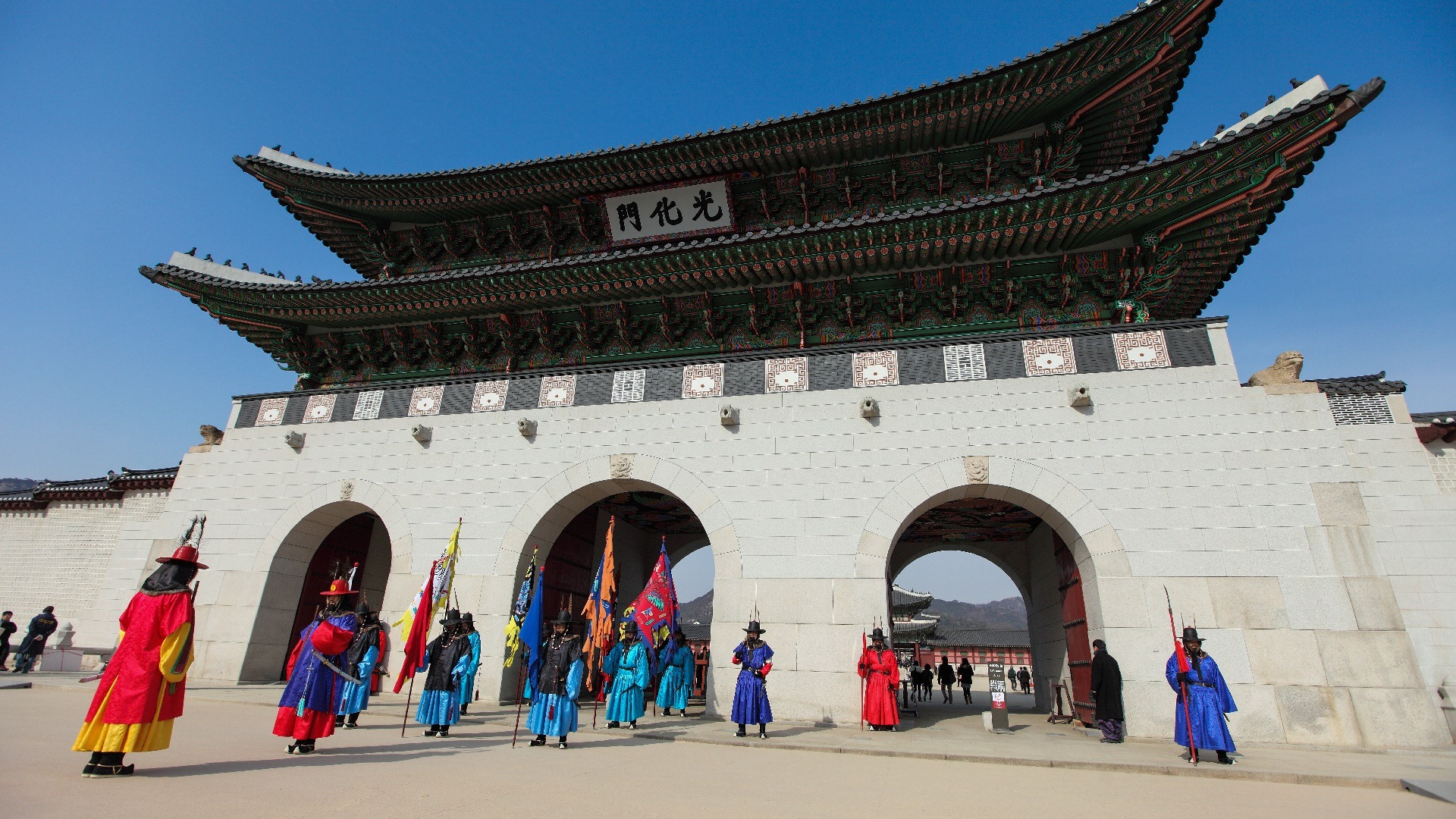 Discover South Korea’s heritage at Gyeongbokgung Palace.